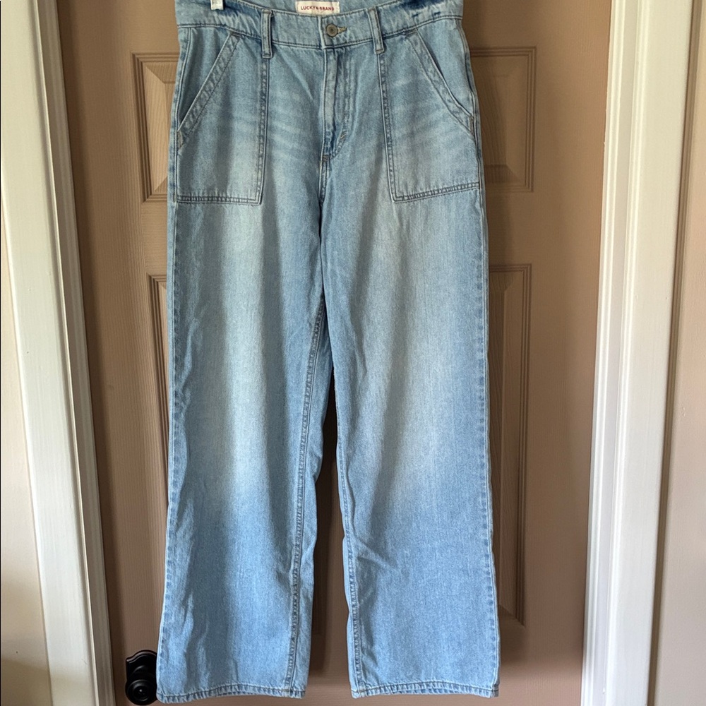 Lucky Brand Light Blue Relaxed Straight Jeans